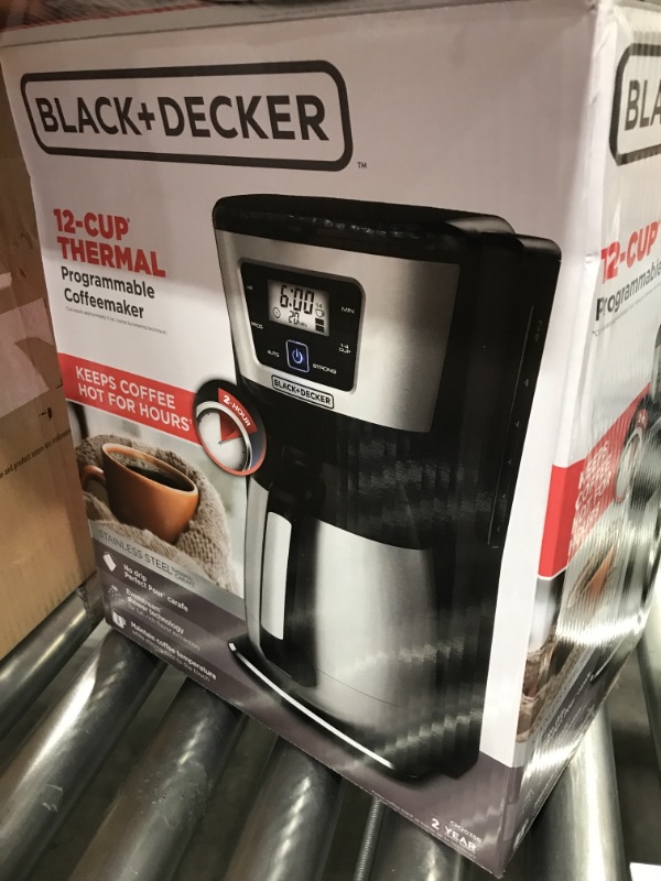 Photo 4 of BLACK+DECKER 12-Cup Thermal Coffeemaker, Black/Silver, CM2035B
