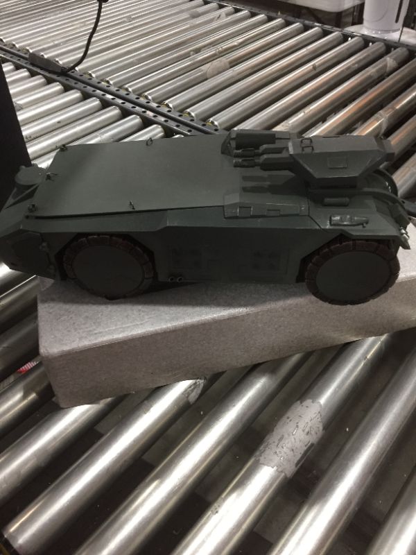Photo 2 of Aliens Armored Personnel Carrier 1:18 Scale Vehicle Green Version - Previews Exclusive
