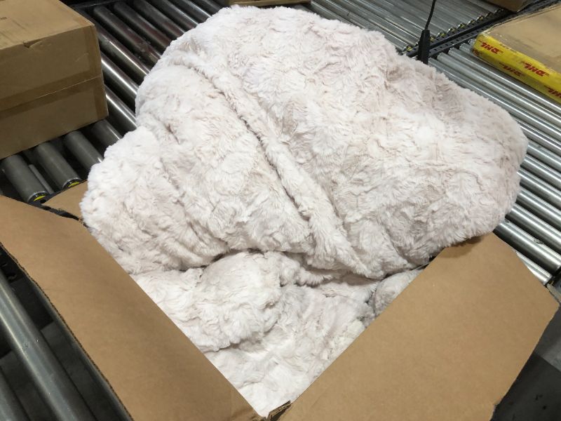 Photo 2 of Amazon Basics Fuzzy Faux Fur Sherpa Blanket, Full/Queen, 90"x92" - Ivory
