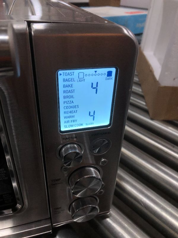 Photo 3 of the Breville Smart Oven Air Fryer - Brushed Stainless Steel
