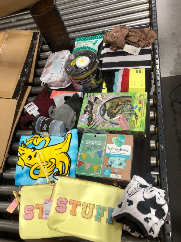 Photo 1 of Assorted Box Lot 