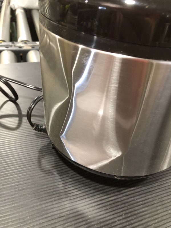 Photo 1 of Aroma Housewares ARC-914SBD Digital Cool-Touch Rice Grain Cooker and Food Steamer, Stainless, Silver, 4-Cup (Uncooked) / 8-Cup (Cooked)