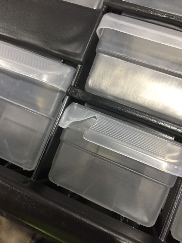 Photo 3 of Akro Mils 10126 Plastic Storage Hardware