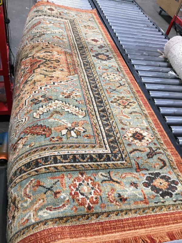 Photo 1 of 7' x 5' Design Area Rug