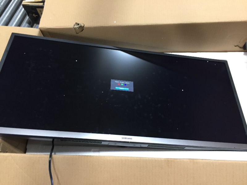 Photo 2 of LG 34” UltraWide Full HD HDR Monitor with FreeSync
