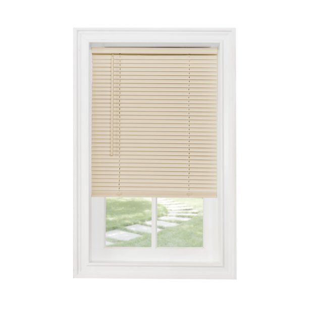 Photo 1 of Achim GII Morningstar Indoor Cordless Alabaster Vinyl Light Filtering Window Mini Blind 64 L X 46 W
