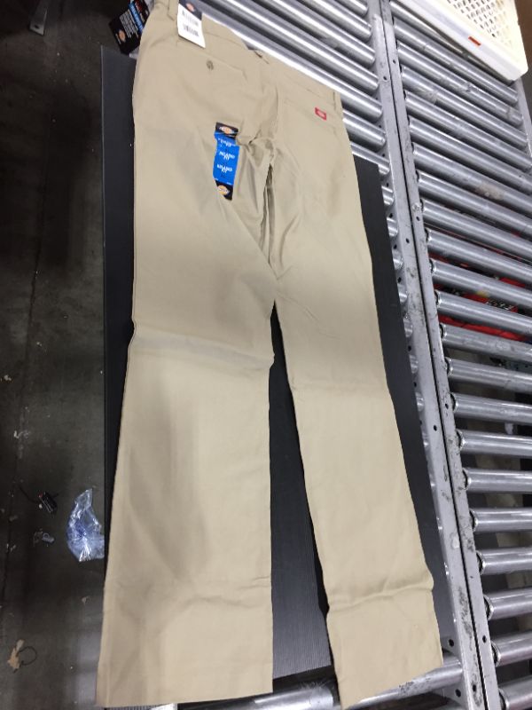 Photo 1 of Dickies Women's Relaxed Straight Stretch Twill Pant 8 long
