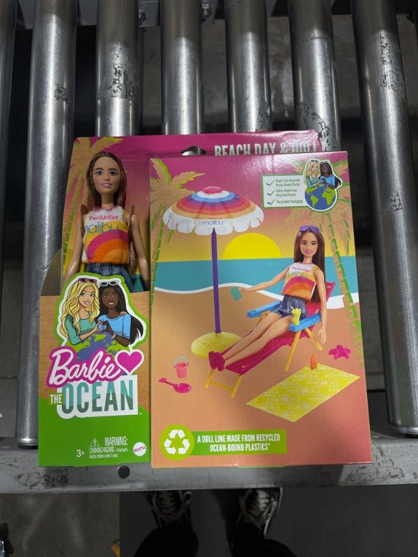 Photo 2 of ?Barbie Loves the Ocean & Beach Doll Playset

