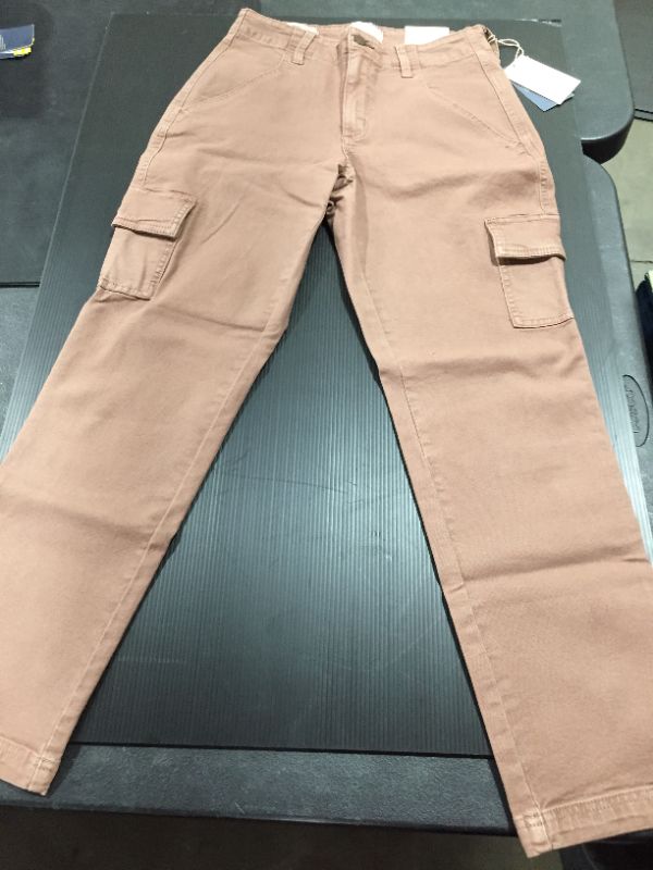 Photo 1 of Women's High-Rise Slim Straight Fit Jeans - Universal Thread™

SIZE : 12