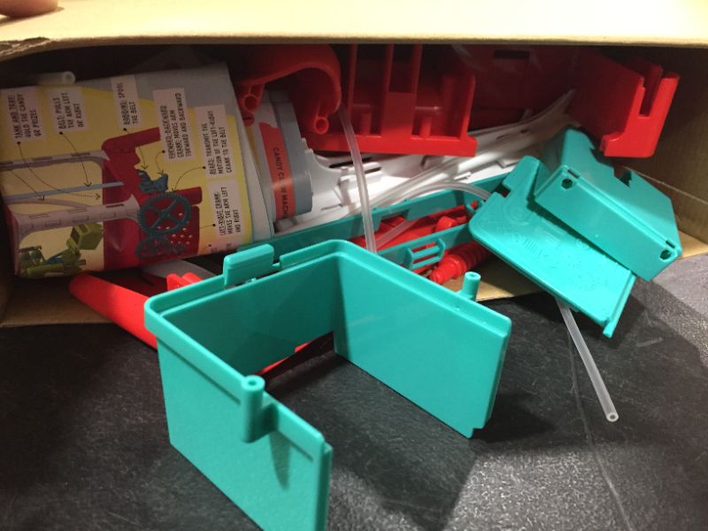 Photo 1 of Candy Claw Machine - Arcade Game Maker Lab