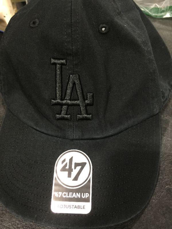 Photo 2 of '47 Brand Strapback Cap - Clean UP LA Dodgers Black Washed