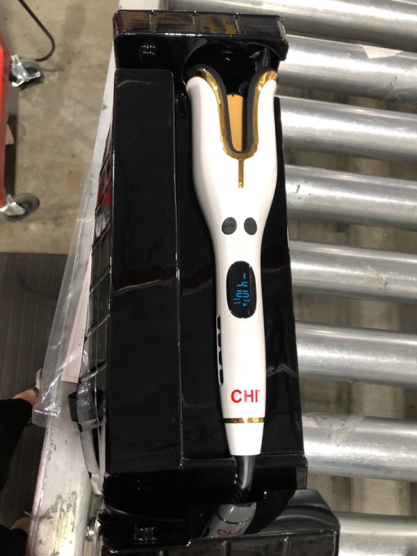Photo 2 of CHI Spin N Curl 1" Ceramic Rotating Curler In White, 1 Pound. Ideal for Shoulder-Length Hair between 6-16” inches.
