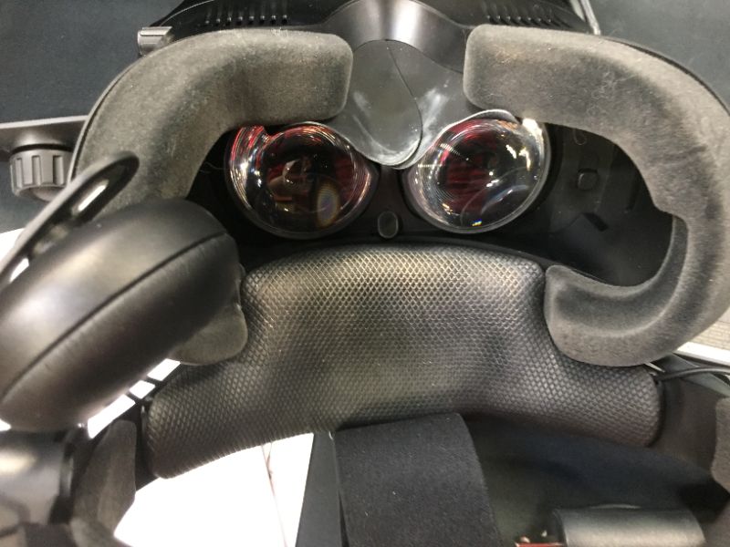 Photo 3 of HTC Vive Cosmos Elite VR Headset