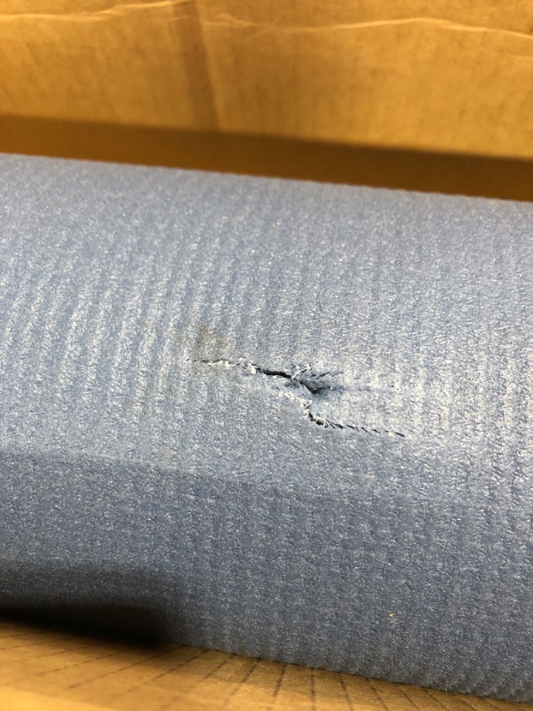 Photo 4 of Manduka PRO Yoga Mat – Premium 6mm Thick Mat, High Performance Grip, Ultra Dense Cushioning for Support and Stability in Yoga, Pilates, Gym and Any General Fitness
