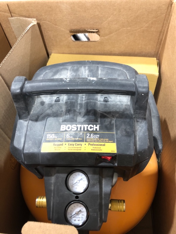 Photo 4 of Bostitch Air Compressor Combo Kit, 3-Tool (BTFP3KIT) 21.1 x 19.5 x 18 inches
