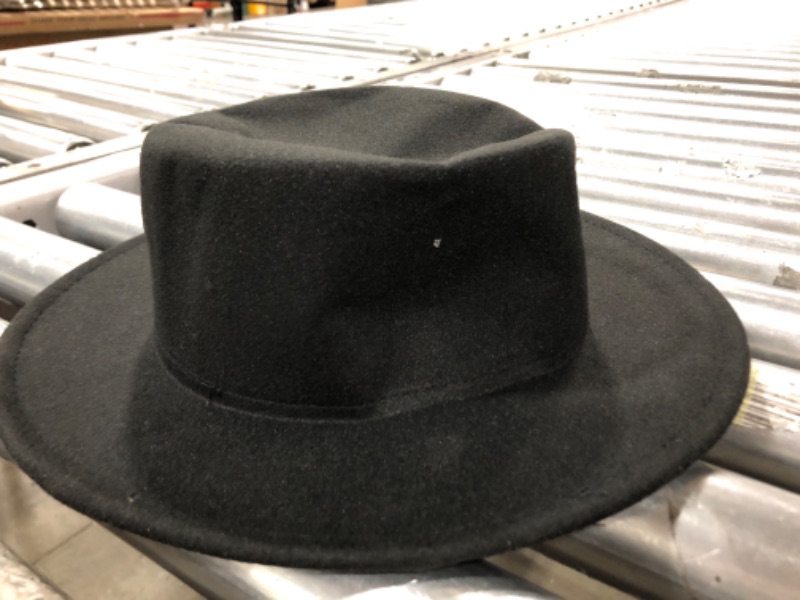 Photo 3 of Black hat