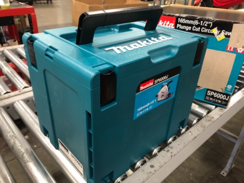 Photo 2 of Makita SP6000J 6-1/2 Inch Plunge Circular Saw