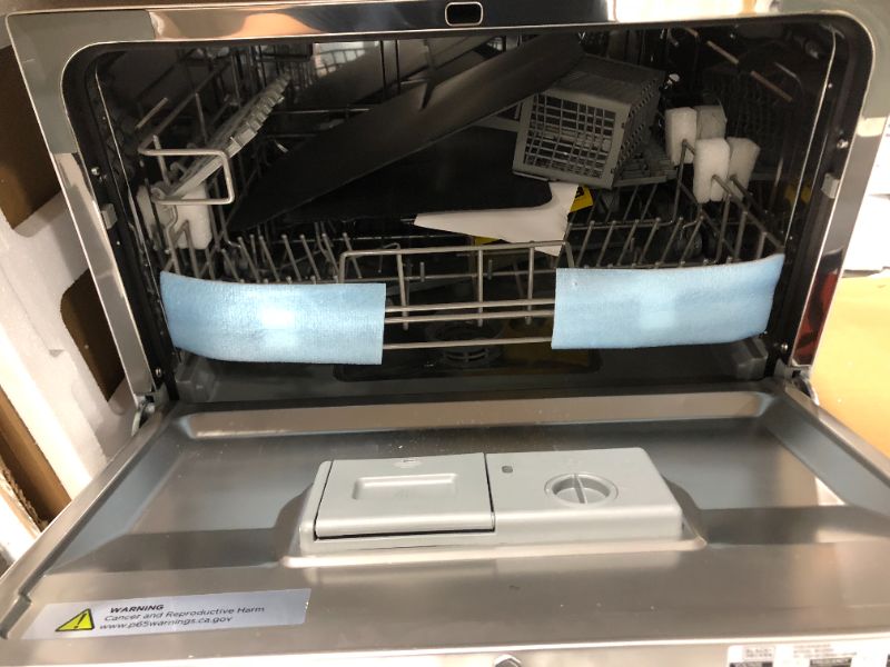 Photo 4 of BLACK+DECKER BCD6W Compact Countertop Dishwasher, 6 Place Settings, White
