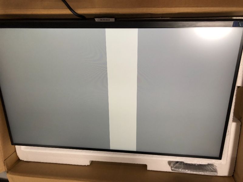 Photo 6 of Samsung S80A Computer Monitor, 27 Inch 4K Monitor, Vertical Monitor, USB C Monitor, HDR10 (1 Billion Colors), Built-in Speakers (LS27A800UNNXZA) FAULTY PIXELS SELLING FOR PARTS 
