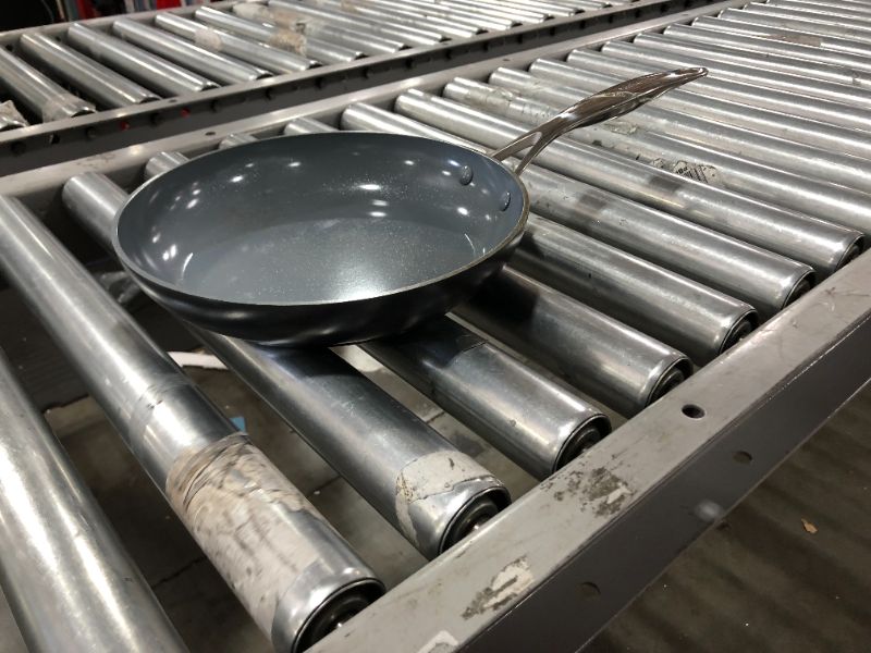 Photo 2 of 10" Frying Pan