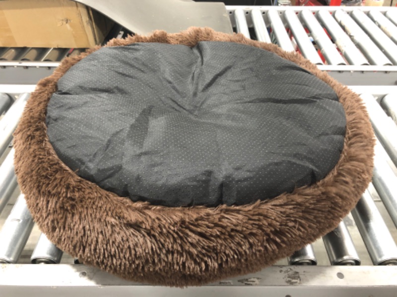 Photo 4 of BEDELITE Dog Bed for Small Dogs - Calming Dount Anxiety Dog Bed & Large Cat Bed, Washable Round Dog Bed Fluffy Pet Beds for Small Dogs in Soft Faux Fur (Brown) 
PRIOR USE.