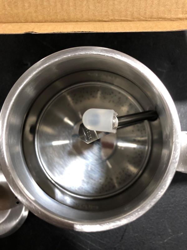 Photo 1 of Bodum 11883-57US Melior Gooseneck Electric Water Kettle, 27 Ounces, Matte Silver
OPEN BOX. PRIOR USE.