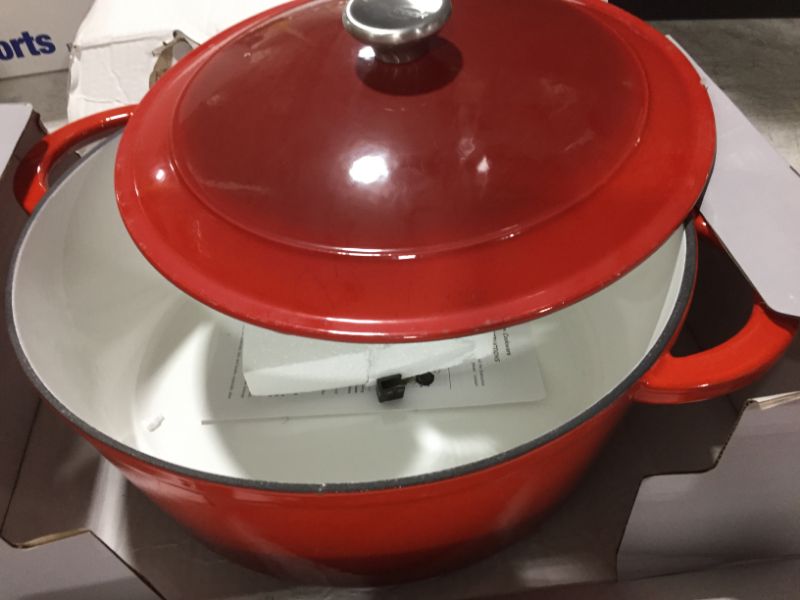 Photo 2 of Amazon Basics Enameled Cast Iron Covered Dutch Oven, 9-Quart, Red