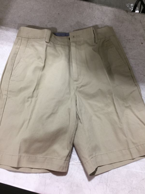 Photo 2 of Amazon Essentials Men's Classic-fit Shorts - size 31