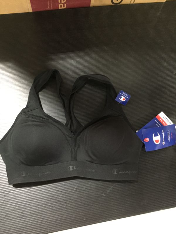 Photo 2 of Champion Women's The Curvy Sports Bra M
