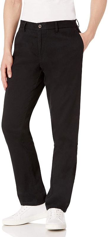 Photo 1 of Amazon Essentials Men's Slim-Fit Wrinkle-Resistant Flat-Front Chino Pant 32x28
