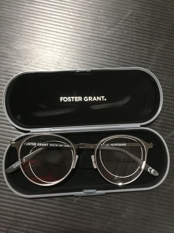 Photo 2 of Foster Grant Men's Perkins Pop of Power  Reading Glasses 
