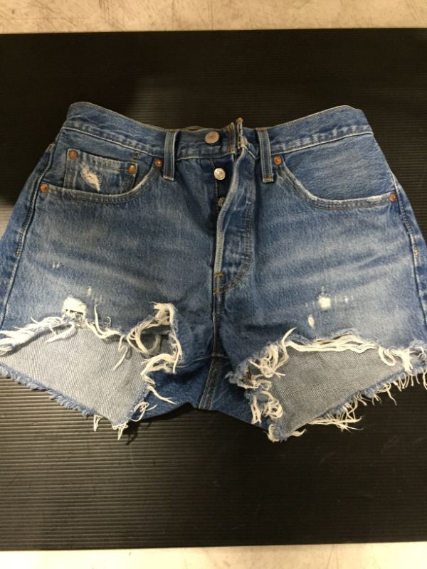 Photo 1 of LEVI STRAUSS JEAN SHORTS 
SIZE: 27