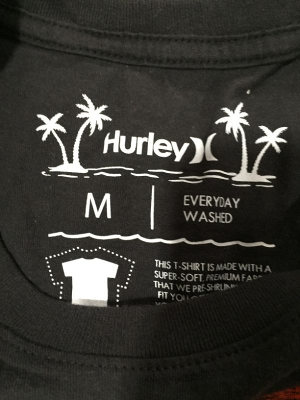 Photo 1 of Hurley Evd Wsh Halfer Swamis T-Shirt Black
MEDIUM 