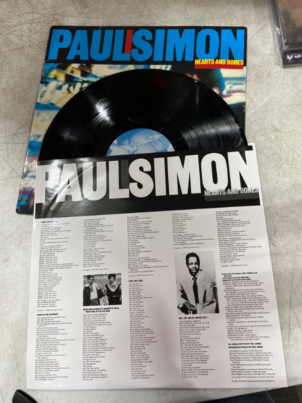 Photo 2 of Paul Simon - Hearts & Bones - Vinyl
