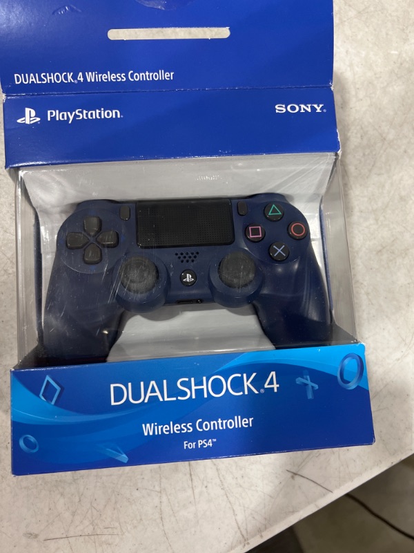 Photo 3 of DualShock 4 Wireless Controller for PlayStation 4 - Midnight Blue
