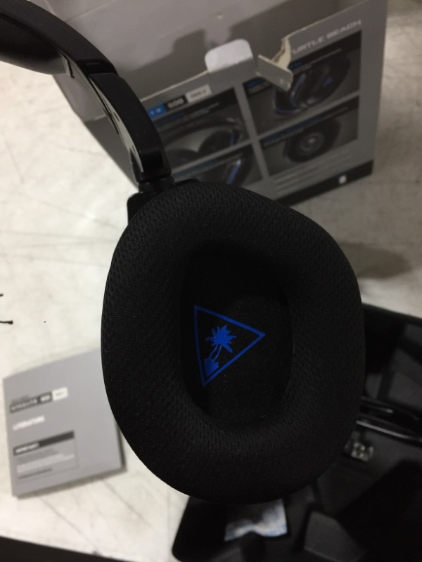 Photo 4 of Turtle Beach Stealth 600 Gen 2 Wireless Gaming Headset for PS5, PS4, PS4 Pro, PlayStation, & Nintendo Switch with 50mm Speakers, 15-Hour Battery life, Flip-to-Mute Mic, and Spatial Audio - Black
