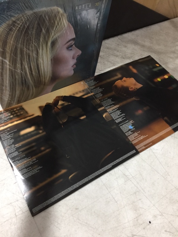 Photo 2 of 30 // LP Adele // Format: Vinyl