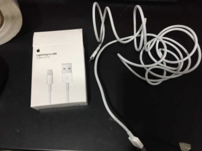 Photo 2 of Apple Lightning to USB Cable (2 M)
