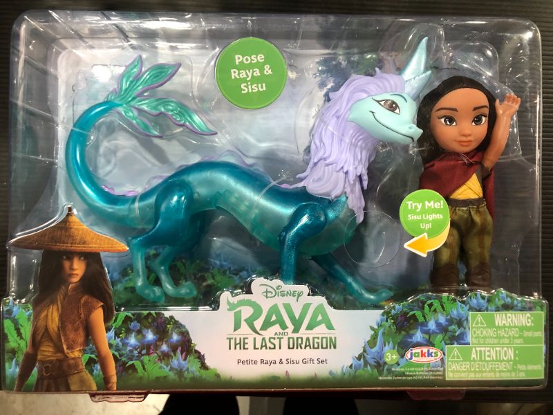 Photo 3 of Disney's Raya and the Last Dragon Petite Raya & Sisu Gift Set