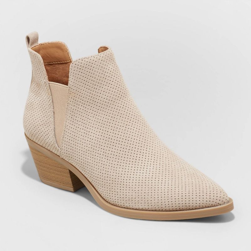 Photo 1 of [Size 11] Women's Sylvie Ankle Boots - Universal Thread™
