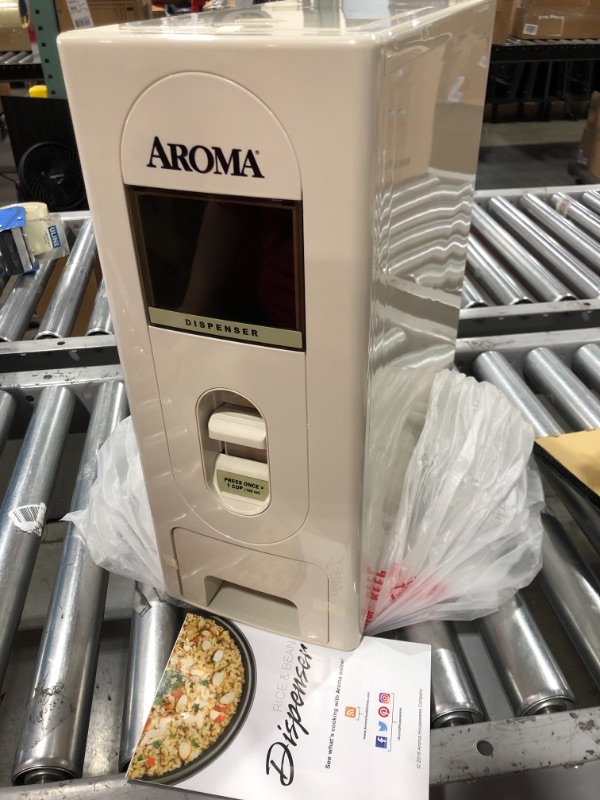 Photo 3 of Aroma Housewares ARD-125 Rice Dispenser
