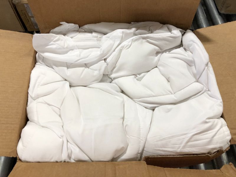 Photo 1 of Bedsure Comforter Full White 