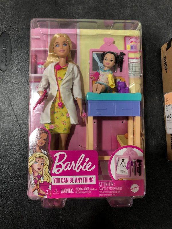 Photo 2 of ?Barbie Careers Pediatrician Doll Playset

