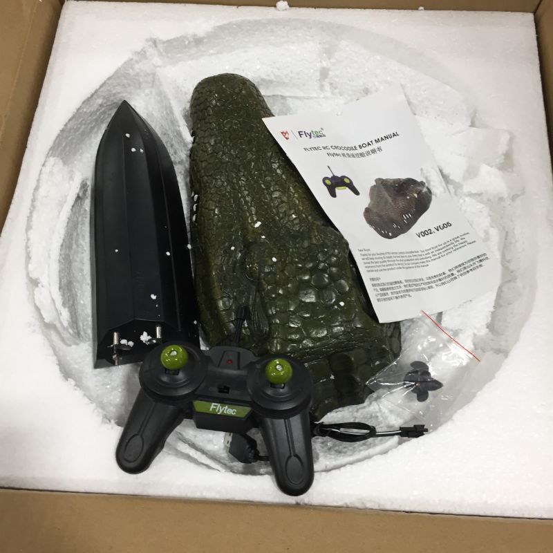 Photo 1 of GoolRC Flytec V002 RC Boat, 2.4G Remote Control Electric Racing Boat for Pools with Simulation Crocodile Head Spoof Toy
