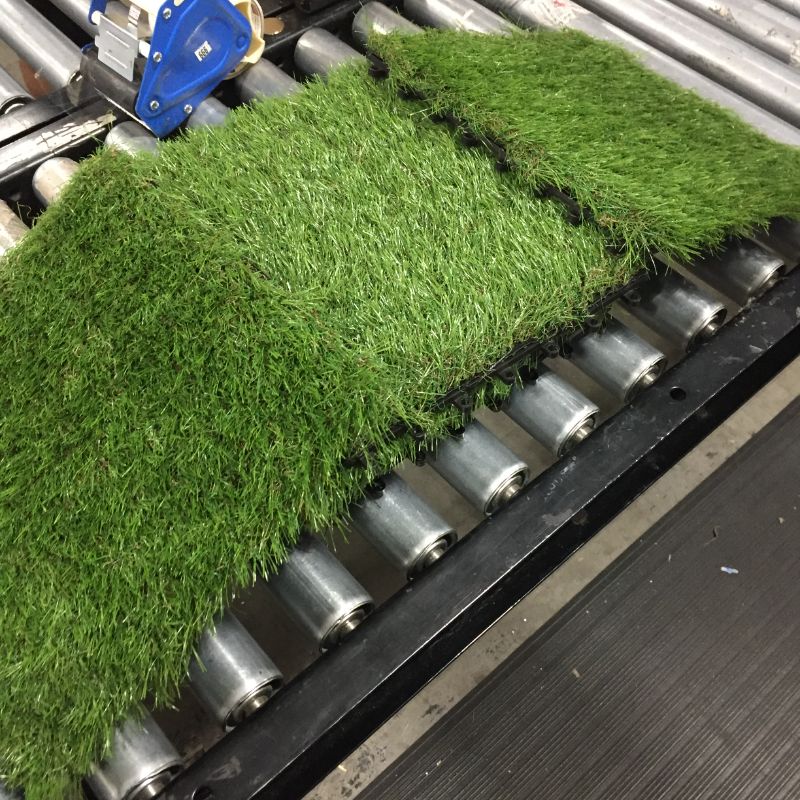 Photo 2 of Artificial Grass Mat Squares 6Pcs 12''x12'' Outdoor Fake Grass Turf