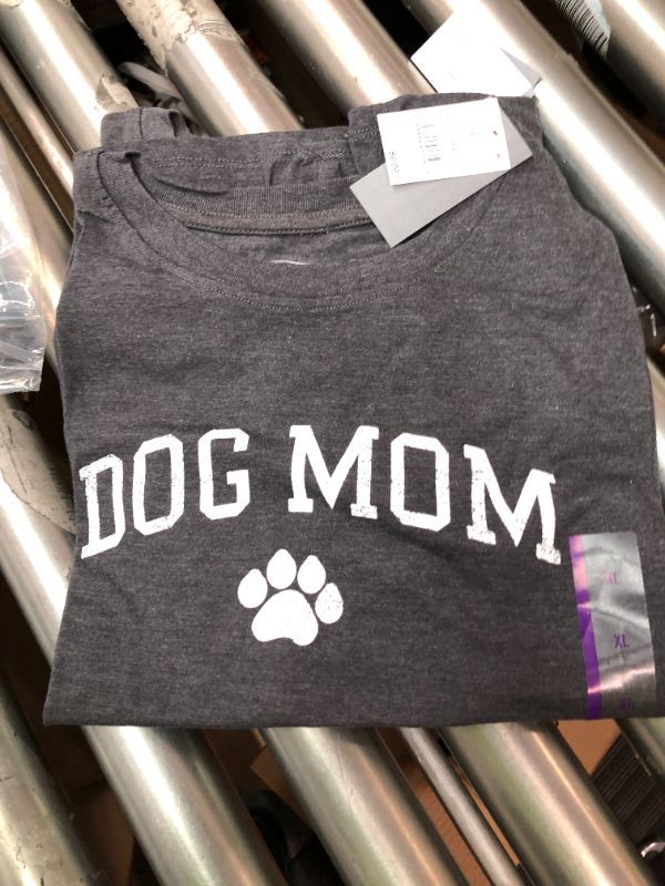 Photo 2 of 
Dog Mom Shirts for Women Funny Dog Paw Print Graphic T Shirt Casual Letter Short Sleeve Mama Tee Tops
SIZE XL GRAY 
2 PACKS
