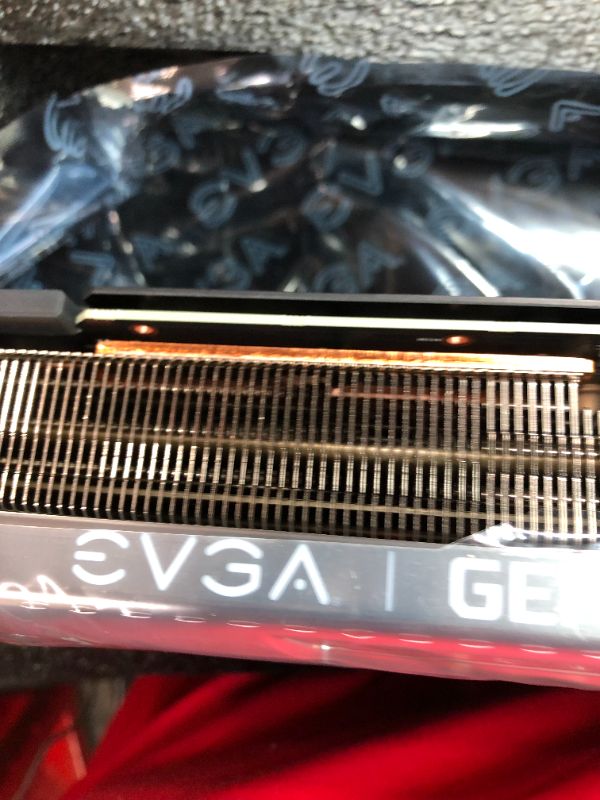 Photo 7 of EVGA GeForce RTX 3090 FTW3 Ultra Gaming, 24GB GDDR6X, iCX3 Technology, ARGB LED, Metal Backplate, 24G-P5-3987-KR
