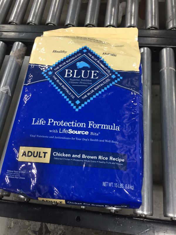 Photo 3 of Blue Buffalo Life Protection Formula Natural Adult Dry Dog Food, Chicken and Brown Rice 15-lb
EXPIRES JULY 29,2022