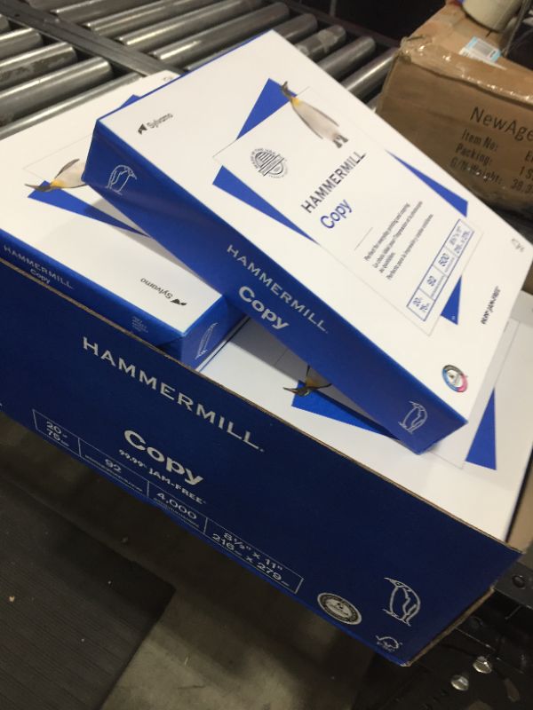 Photo 2 of Hammermill Printer Paper, 20 Lb Copy Paper, 8.5 x 11 - 8 Ream (4,000 Sheets) - 92 Bright, Made in the USA
