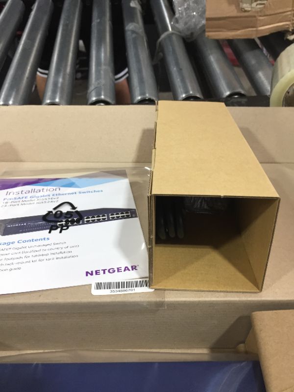 Photo 3 of NETGEAR JGS524NA 24-Port 101001000 Mbps Gigabit Ethernet Switch
